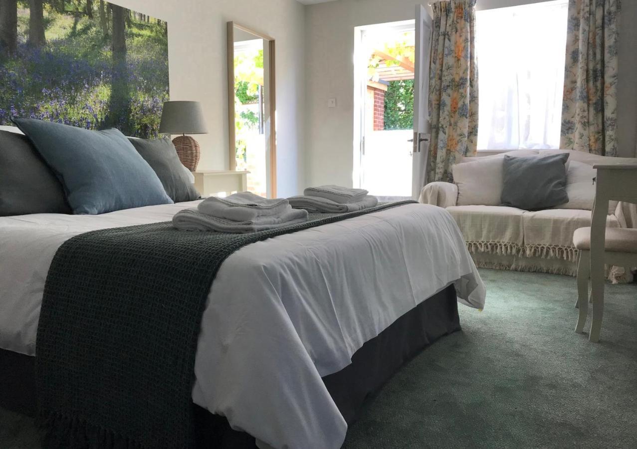 The Queen'S Head At Broad Chalke Hotel Buitenkant foto